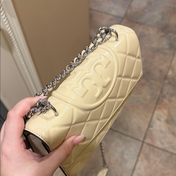 Tory Burch Cream Quilted Leather Chain Shoulder Bag - Picture 3 of 6